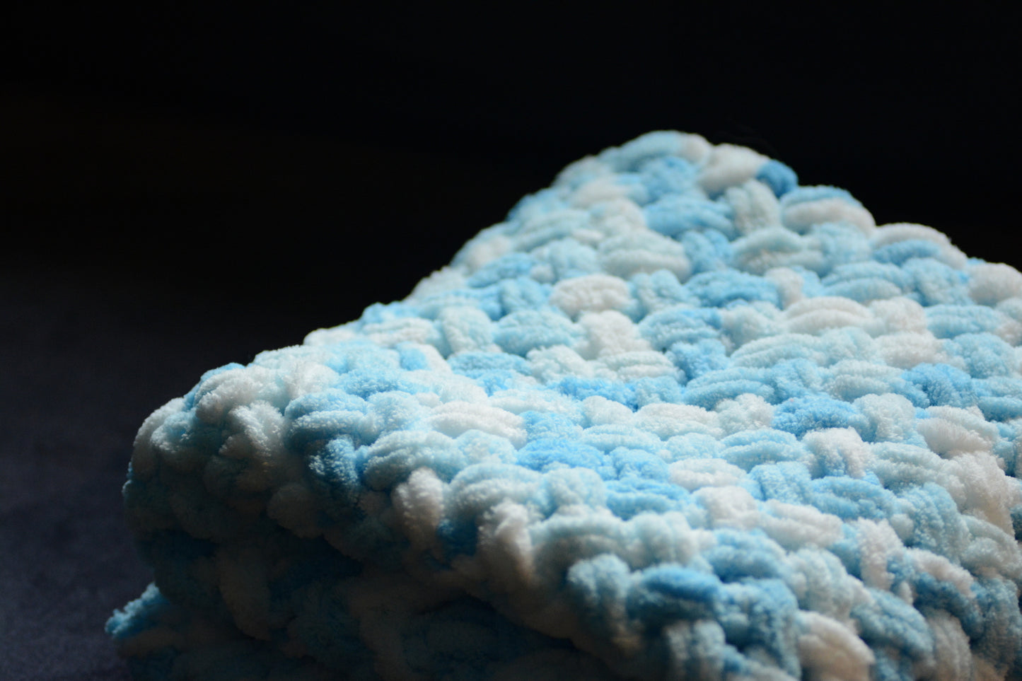 Baby plush blanket White Blue